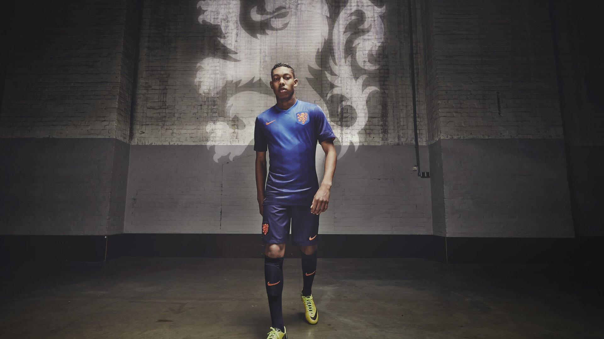 爱游戏下载-帕瓦尔转会至国际米兰，帕瓦尔身价翻了多少倍